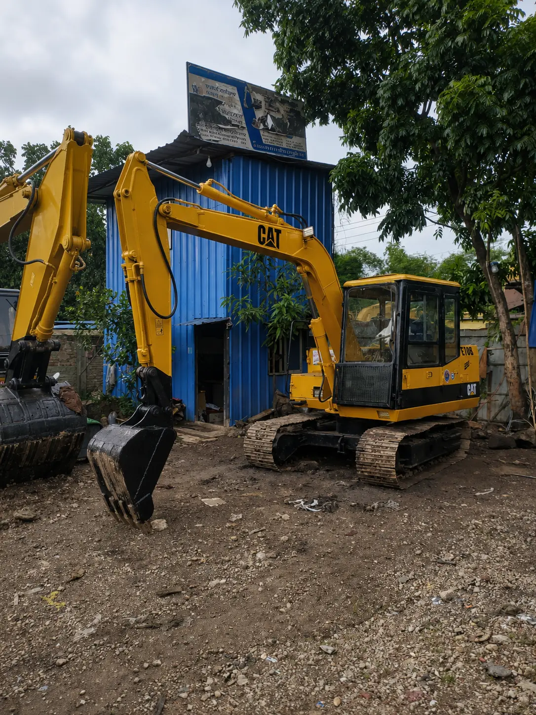 RentCTG-এর CAT E70B ০.৩ এক্সকাভেটর