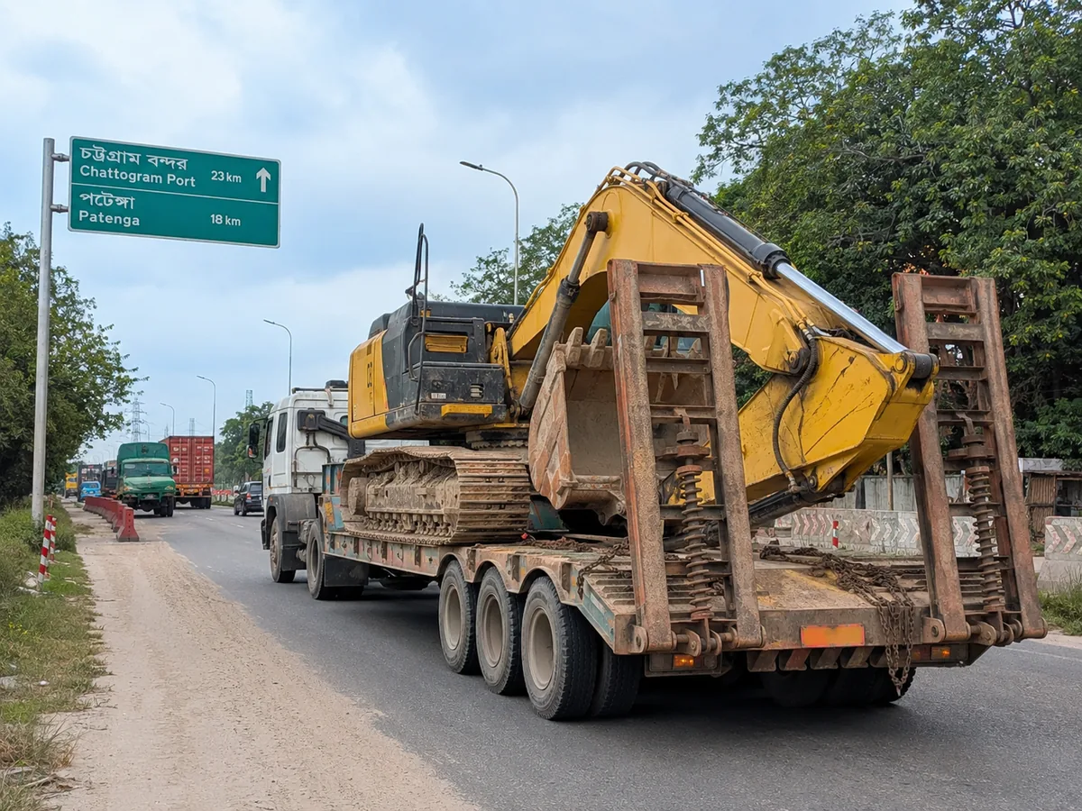 চট্টগ্রাম বন্দর রুট লোবেড - RentCTG.com বাংলাদেশ ইকুইপমেন্ট ভাড়া ছবি 23