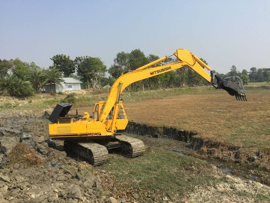 Mitsubishi MS140-2 ১৪ টন এক্সকাভেটর — RentCTG চট্টগ্রাম